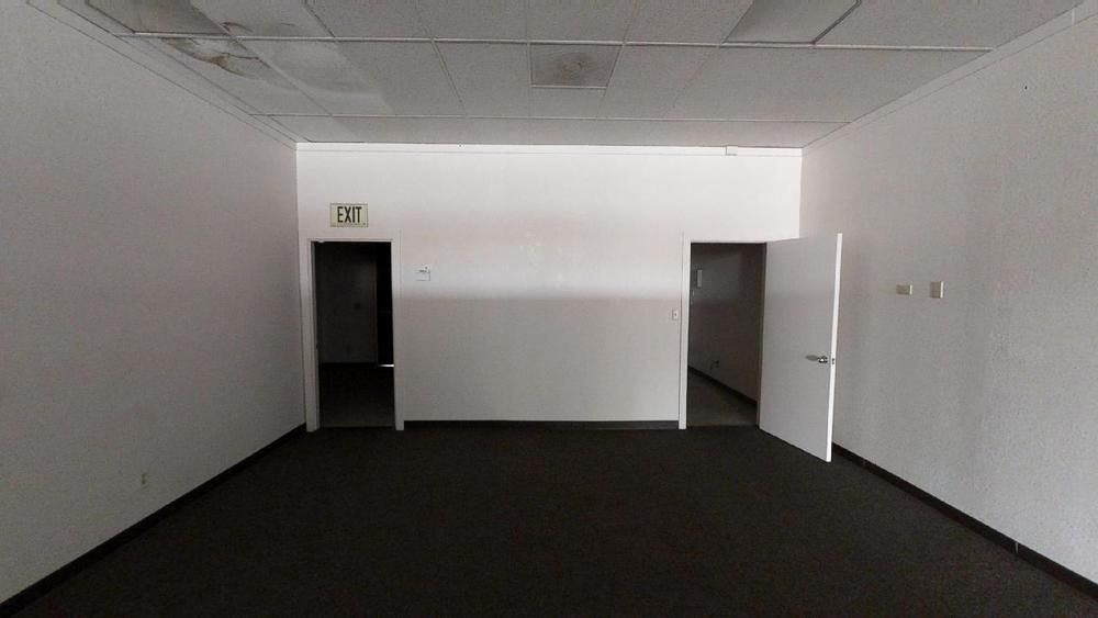 Move-In Ready Retail/Office Storefront @ Downtown Corner: 277 N 5th St, Coalinga, CA 93210